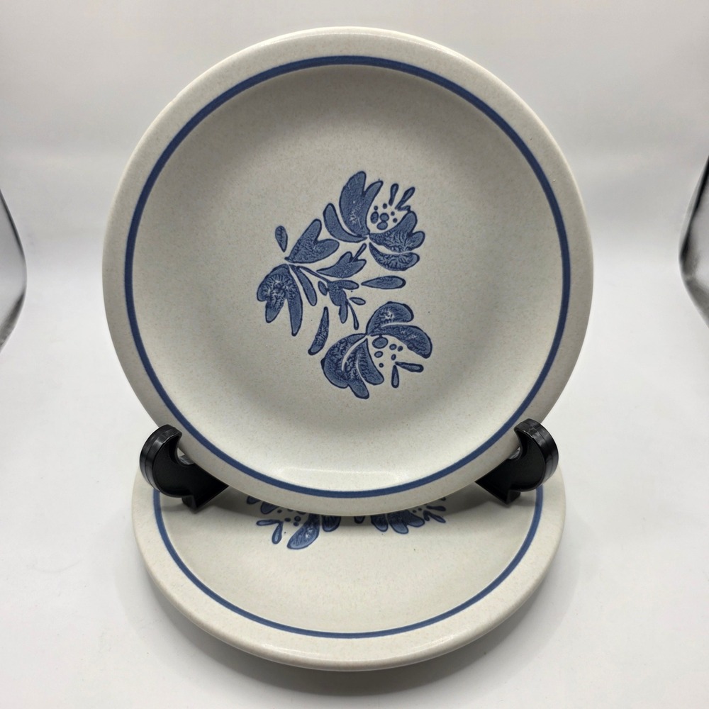 Pfaltzgraff Yorktowne Salad Plates Set of‎ 2 Blue Floral Stoneware Vintage USA